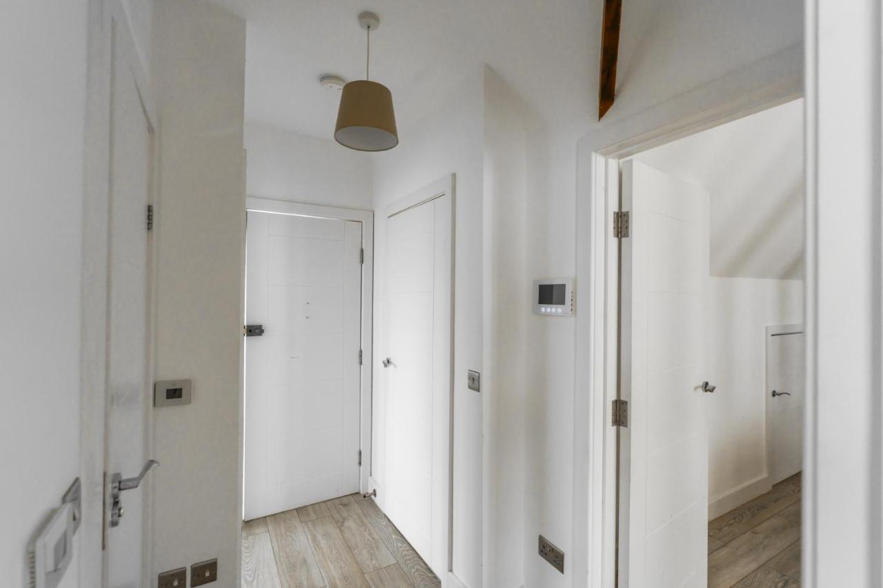 לונדון Top Floor Apartment High Street Kensington מראה חיצוני תמונה