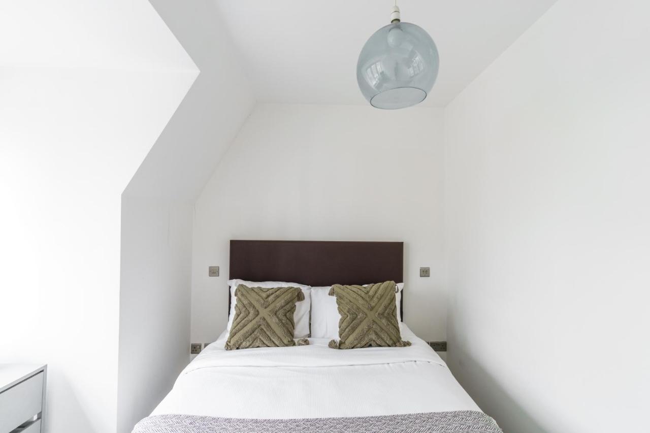 לונדון Top Floor Apartment High Street Kensington מראה חיצוני תמונה